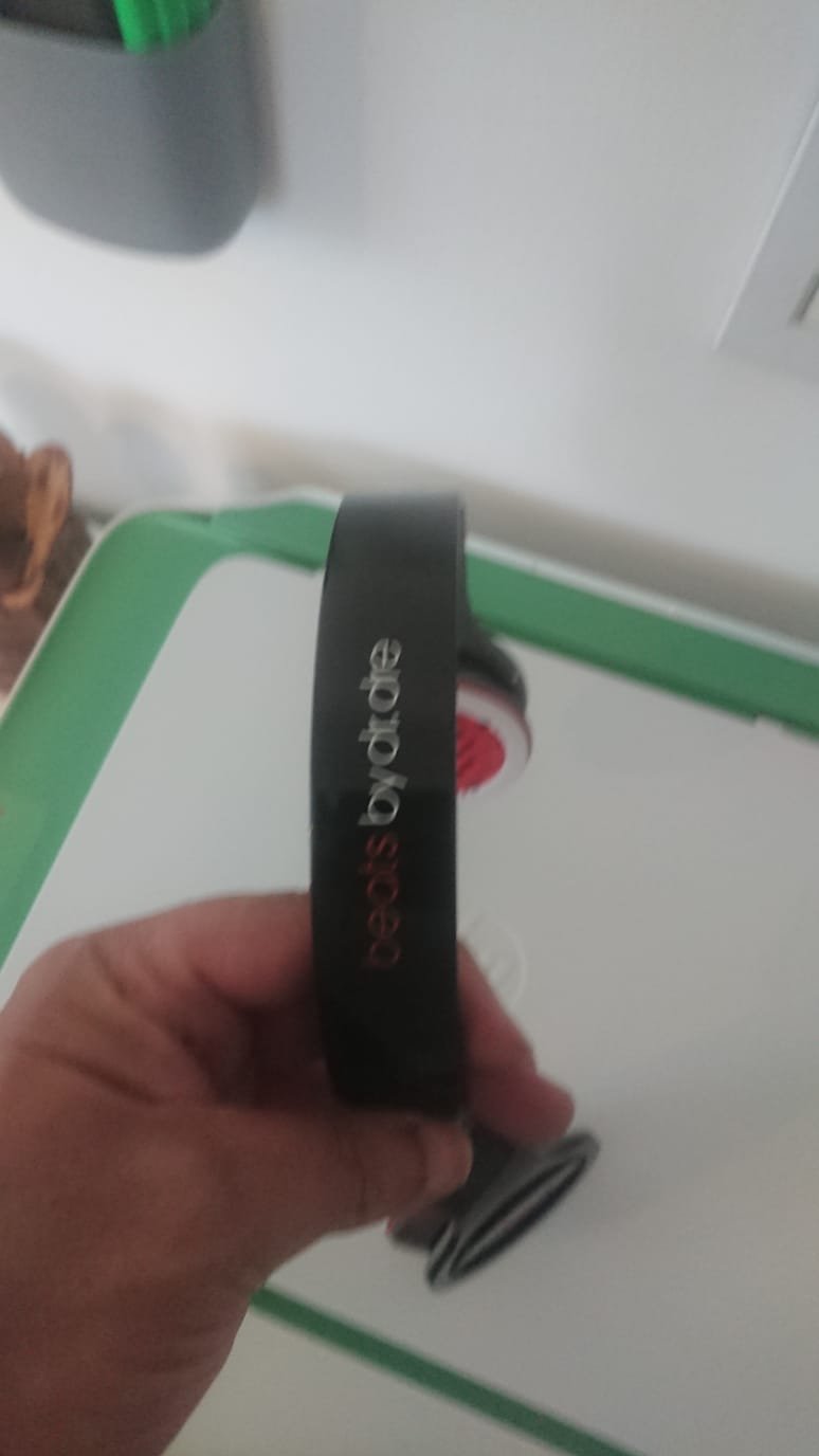 Para peças - Monster Beats Solo HD Wireless - Preto