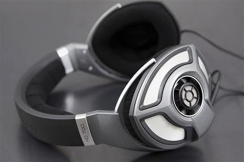 Sennheiser HD 700 Preto Fones de Ouvido Headphones Audiophile Audiófilo