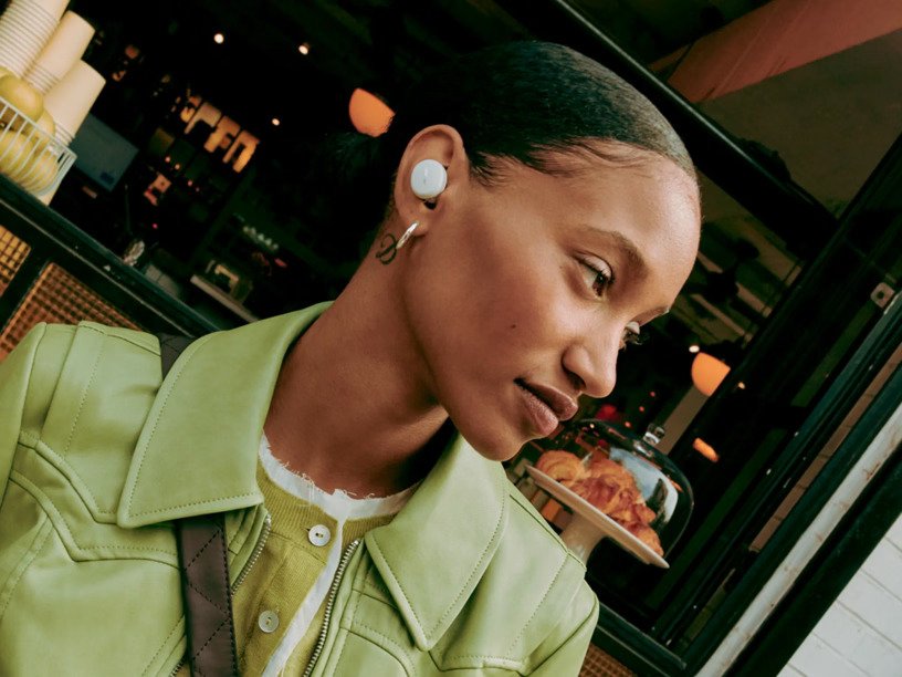 Fone de Ouvido Bose QuietComfort Earbuds - Cor White Smoke 3 (Branco Esfumado)